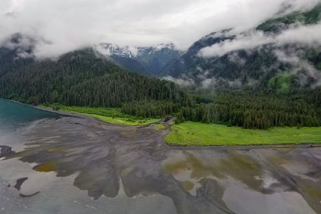 a snow covered mountain