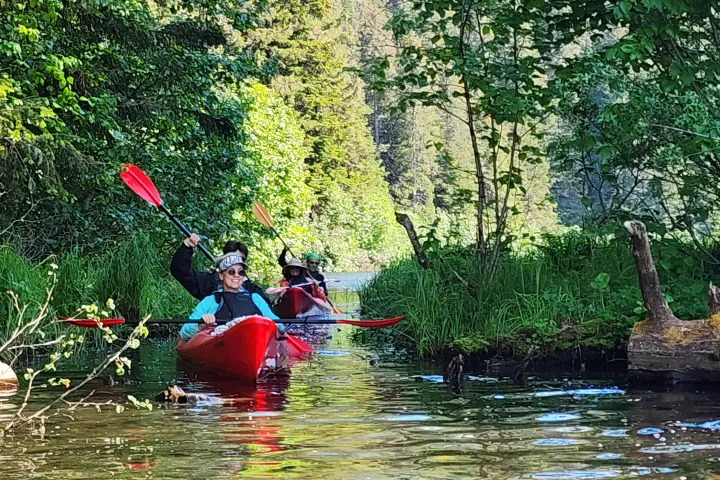 a small boat in a body of water