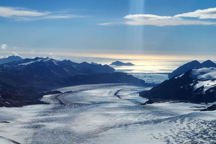 a snow covered mountain